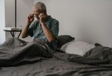 Ease Into the Day: A Senior’s Guide to Shaking off Morning Stiffness